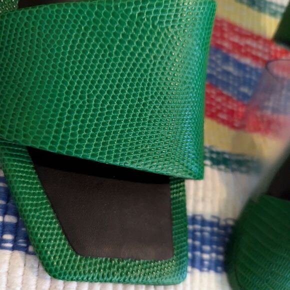 Viola green leather sandals from Mercedes Castillo - Picture 5 of 14